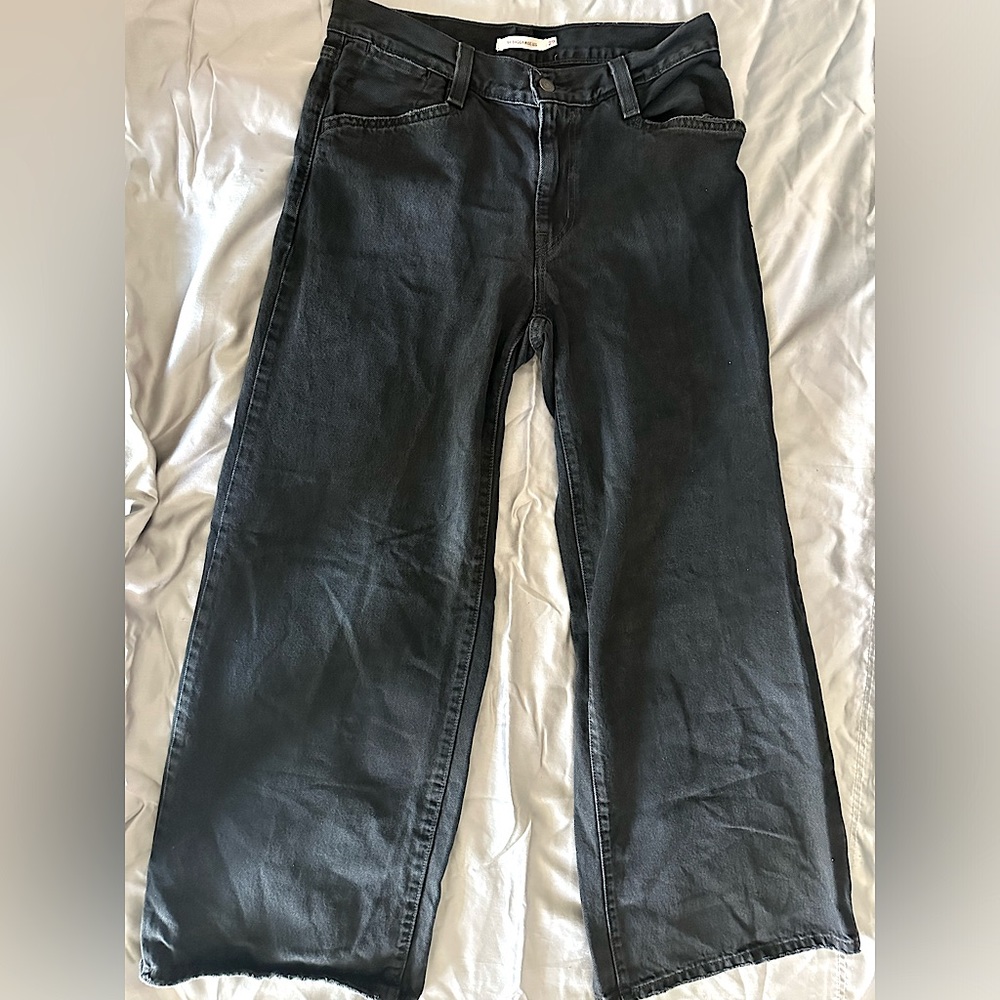 Baggy wide leg Levi jeans